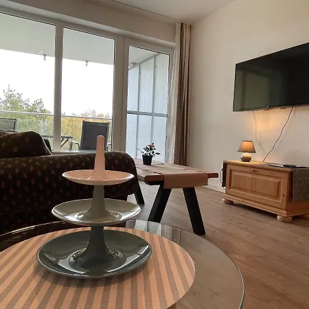 A4 1 Schon Eingerichtete Traum Ferienwohnung Mit Meerblick 2 Balkonen Fur Bis Zu 4 Personen Apartment *